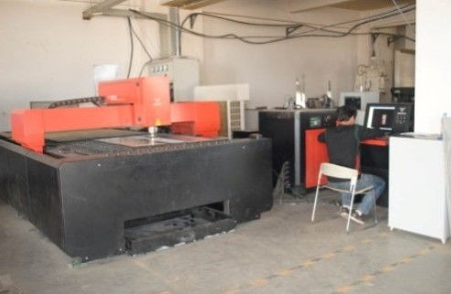 先進(jìn)設(shè)備在現(xiàn)代五金機(jī)電行業(yè)中的核心作用